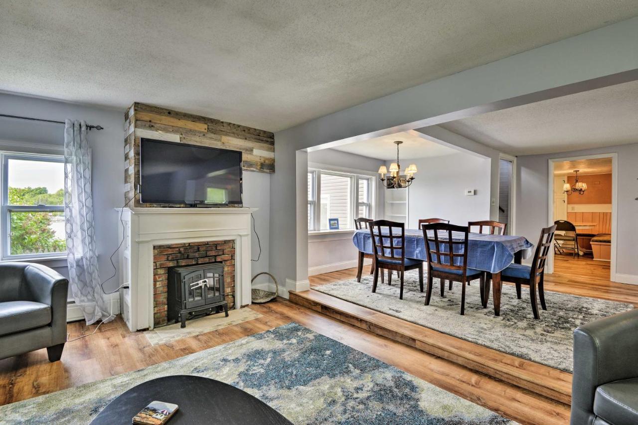 Family Cottage On Chaumont Bay, Walk To Downtown Exterior foto