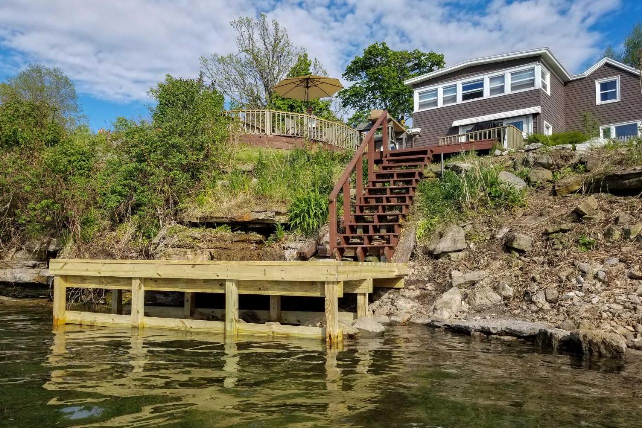Family Cottage On Chaumont Bay, Walk To Downtown Exterior foto